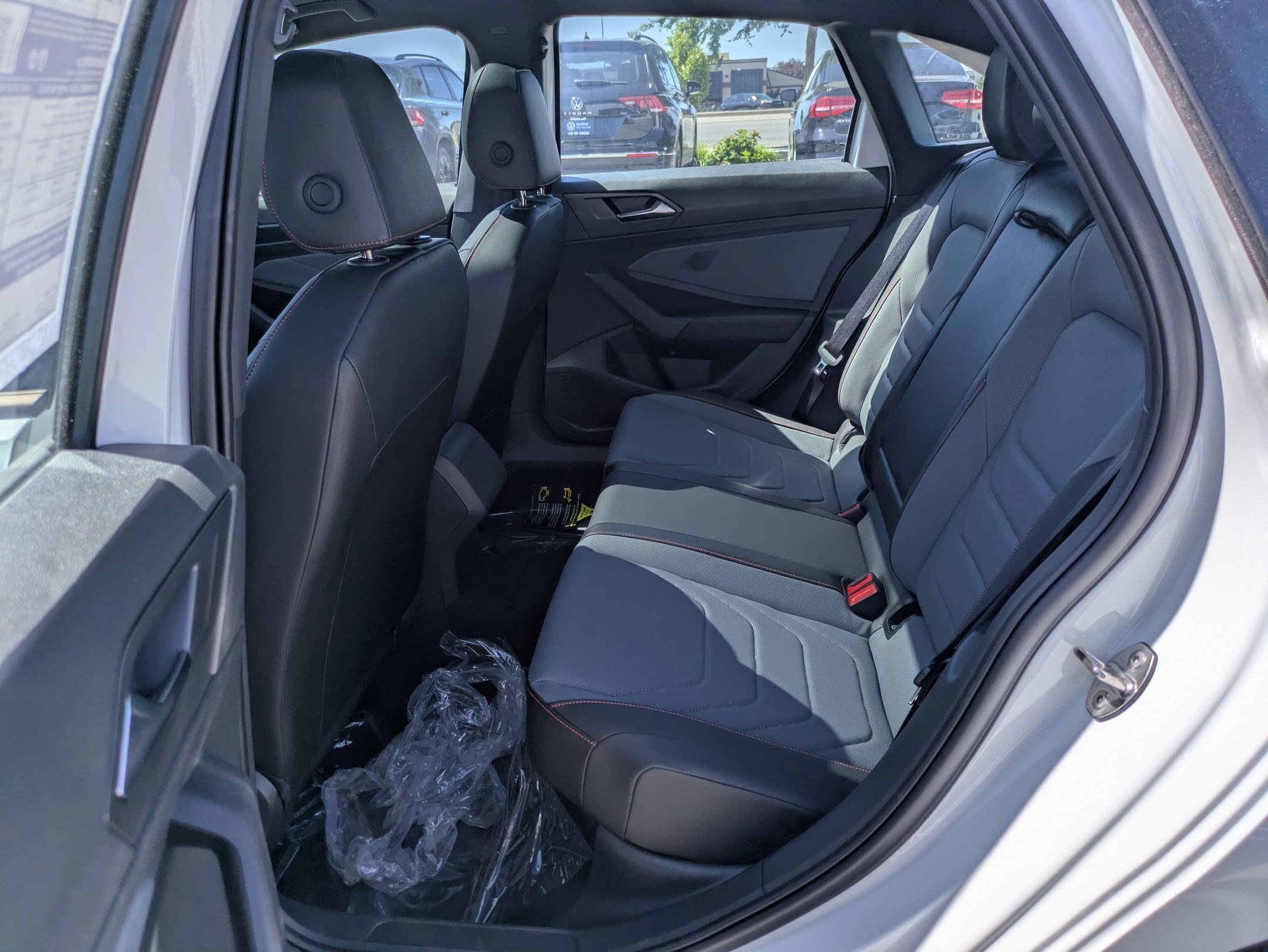 New 2026 Pure White w/Deep Black Roof Volkswagen Autobahn image 14