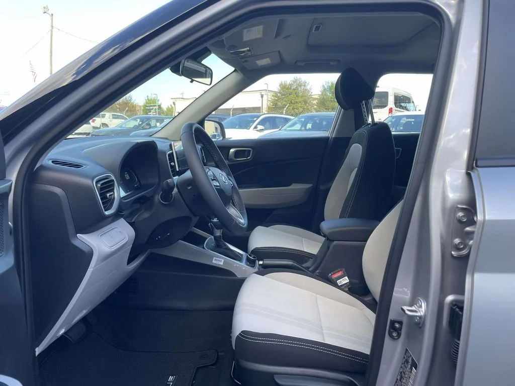 New 2026 Silver Hyundai SEL image 15