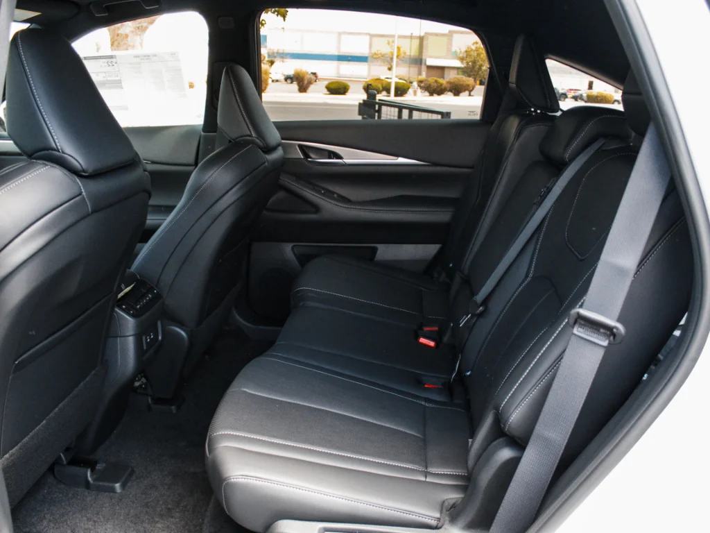 Certified Used 2027 Radiant White INFINITI LUXE image 25