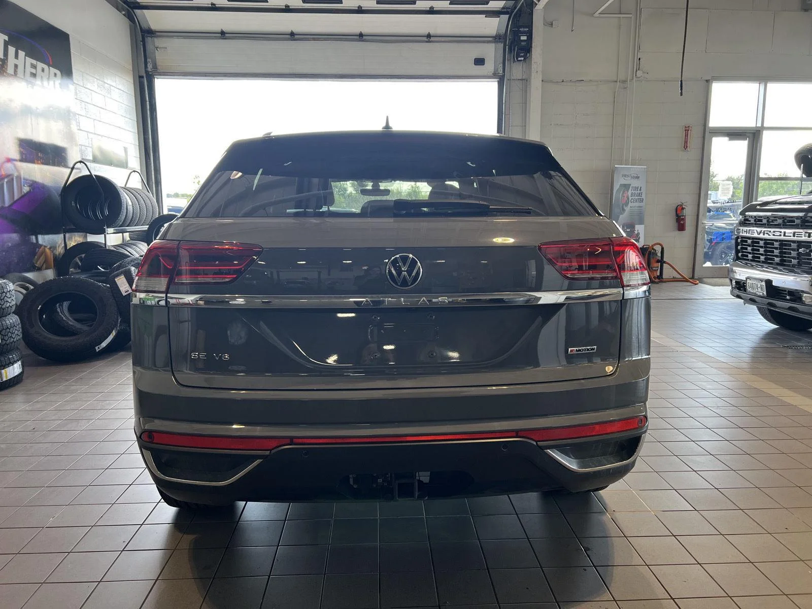 Used 2021  Volkswagen 3.6L V6 SE w/Technology image 7