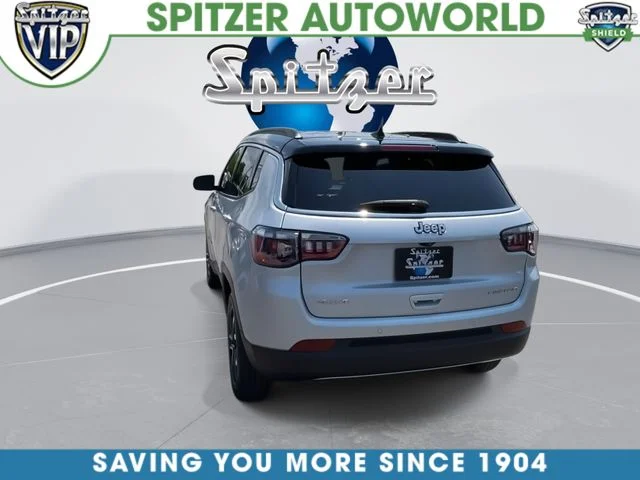 Used 2024 Silver Jeep Limited image 8