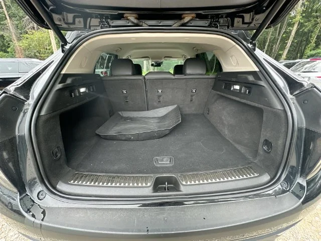 Used 2021 Black Buick Essence image 36