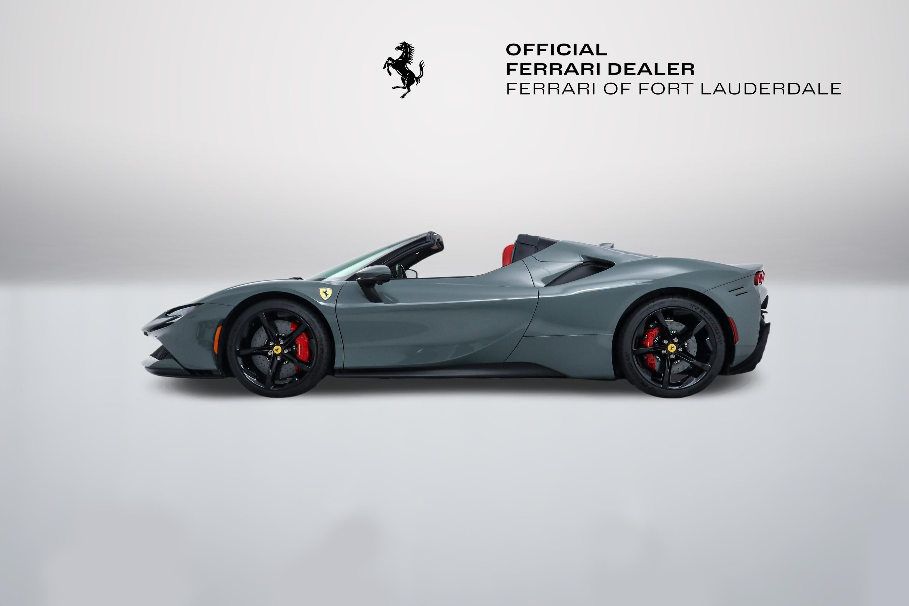 Certified Used 2025 Grigio Medio Ferrari  image 3