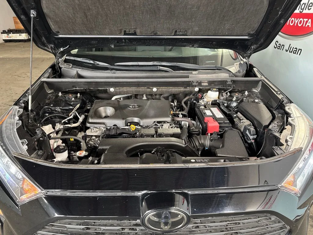 Used 2020 Black Toyota XLE image 47
