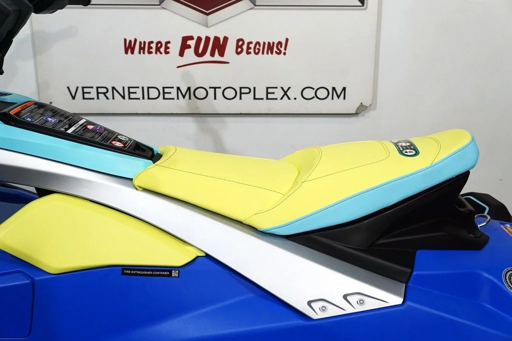 New 2026 (AZURE BLUE / LUNAR YELLOW Yamaha PRO 2-Up image 8
