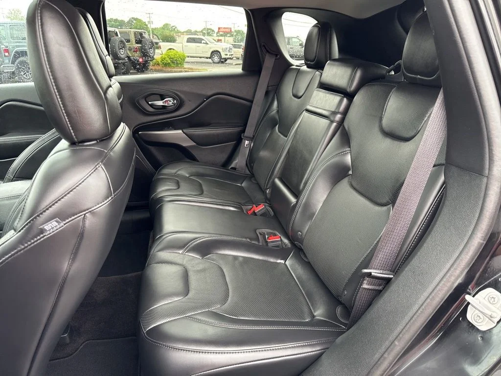Used 2019 Black Jeep Limited image 20