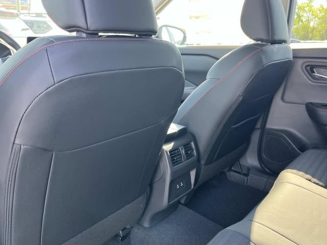 New 2026 Everest White Pearl TriCoat Nissan Rock Creek® image 20
