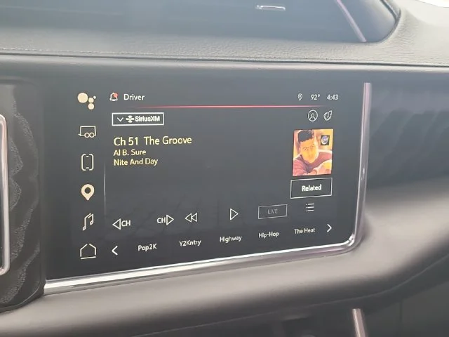 Used 2024 White GMC Denali image 28