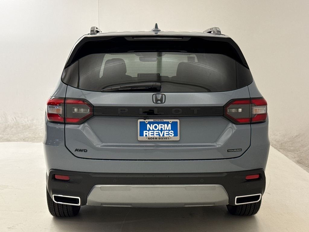 New 2026 Sonic Gray Pearl Honda Touring image 8