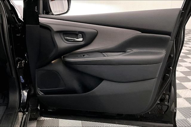 Used 2024 Super Black Nissan SL image 22