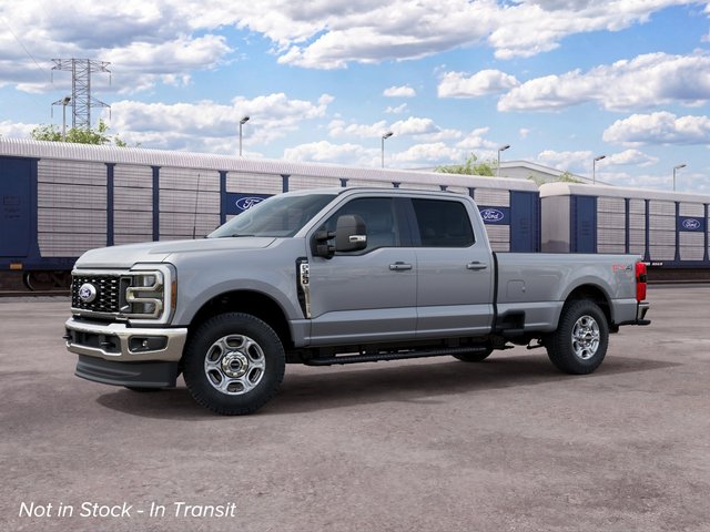 2027 Ford Super Duty F-350® XLT