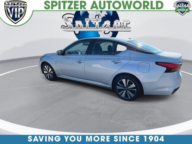 Used 2021 Silver Nissan 2.5 SV image 7