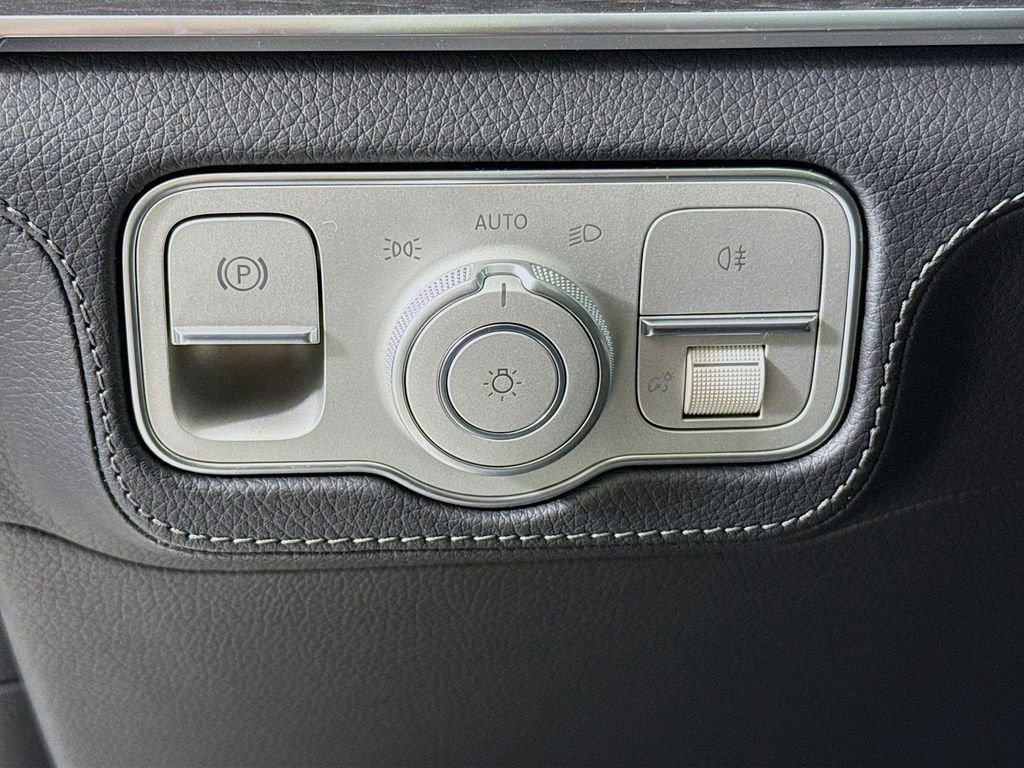 New 2026 Polar White Mercedes-Benz GLE 450 image 10