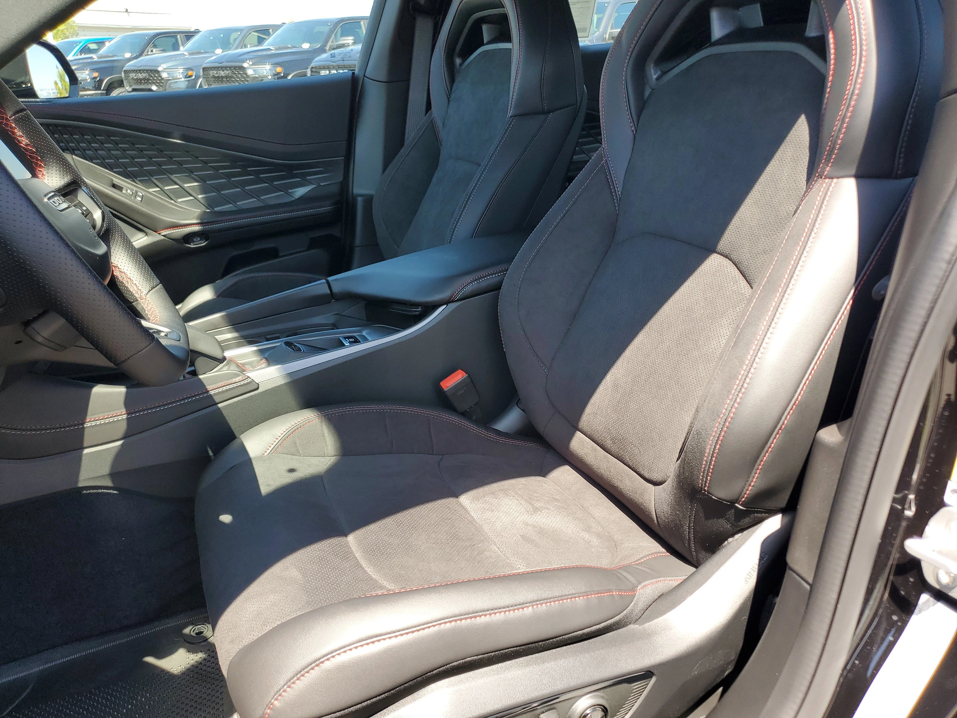 New 2026 Diamond Black Crystal Pearlcoat Dodge R/T image 13