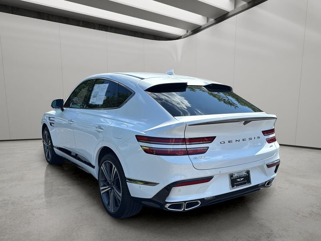 Certified Used 2025 Uyuni White Genesis 3.5T e-SC image 3