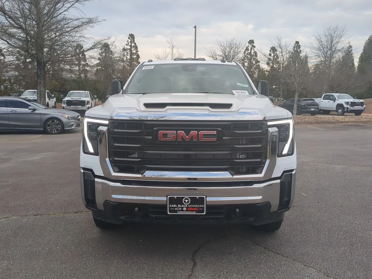 New 2026 Summit White GMC Pro image 3
