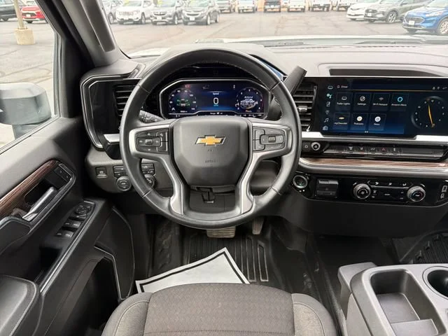 Used 2024 Summit White Chevrolet LT image 30