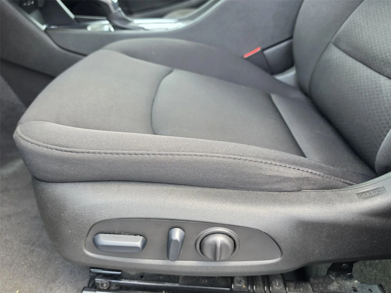 Used 2024 Sterling Gray Metallic Chevrolet LT image 17