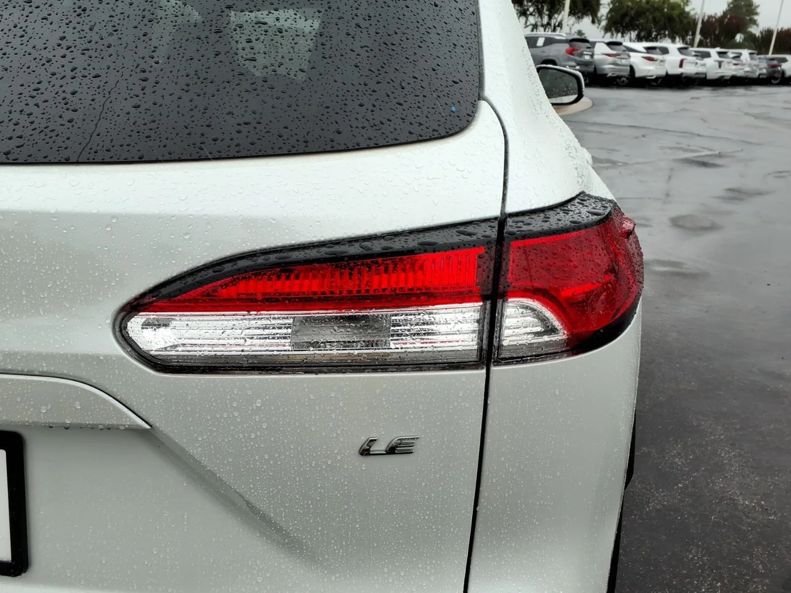 Used 2024 Wind Chill Pearl Toyota LE image 17