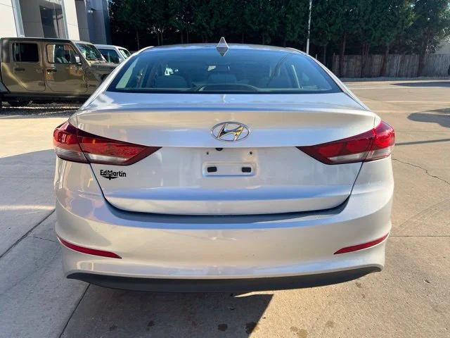 Used 2018 Silver Hyundai Value Edition image 4