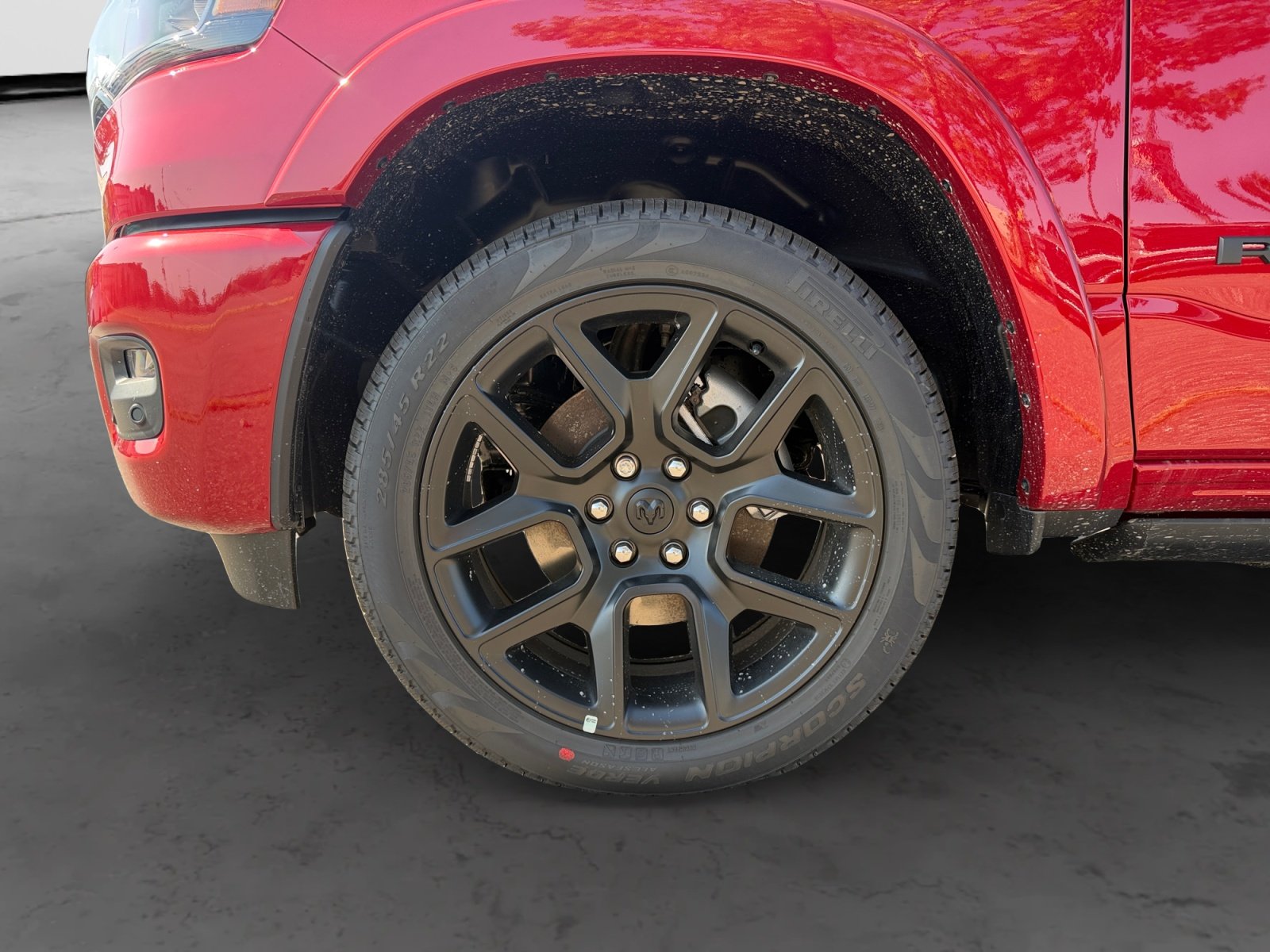 New 2026 Molten Red Pearl-Coat Exterior Paint RAM Laramie image 9