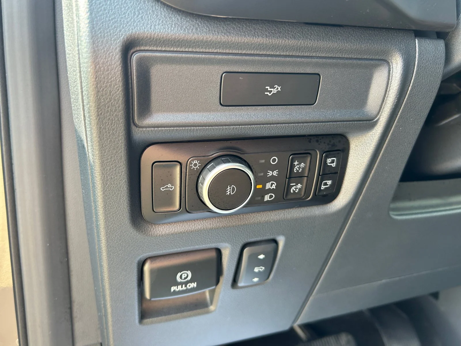 New 2026 Marsh Grey Ford Tremor image 16