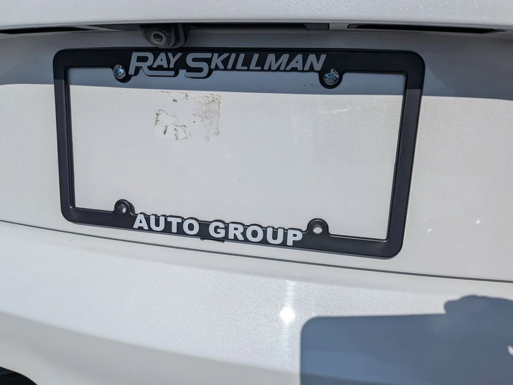 Used 2023 Snow White Pearl Kia GT-Line image 23
