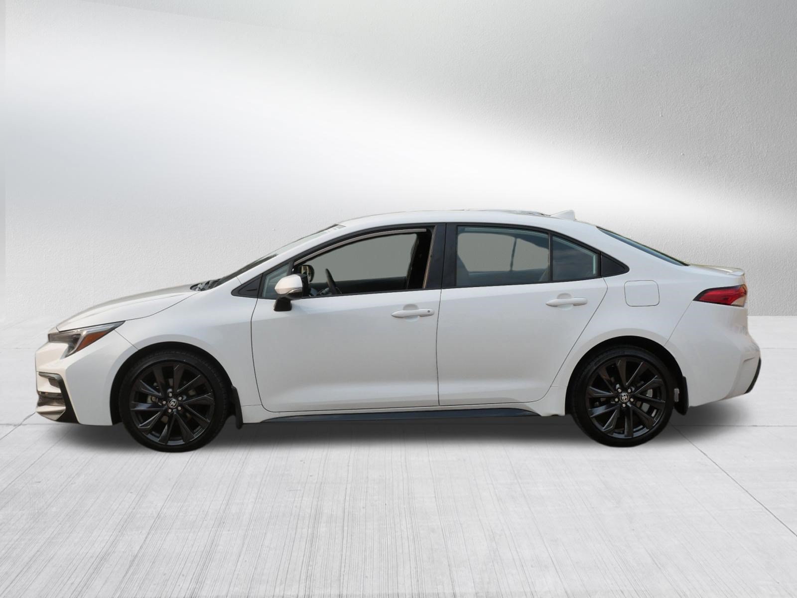 Certified Used 2023 Ice Cap Toyota SE image 5
