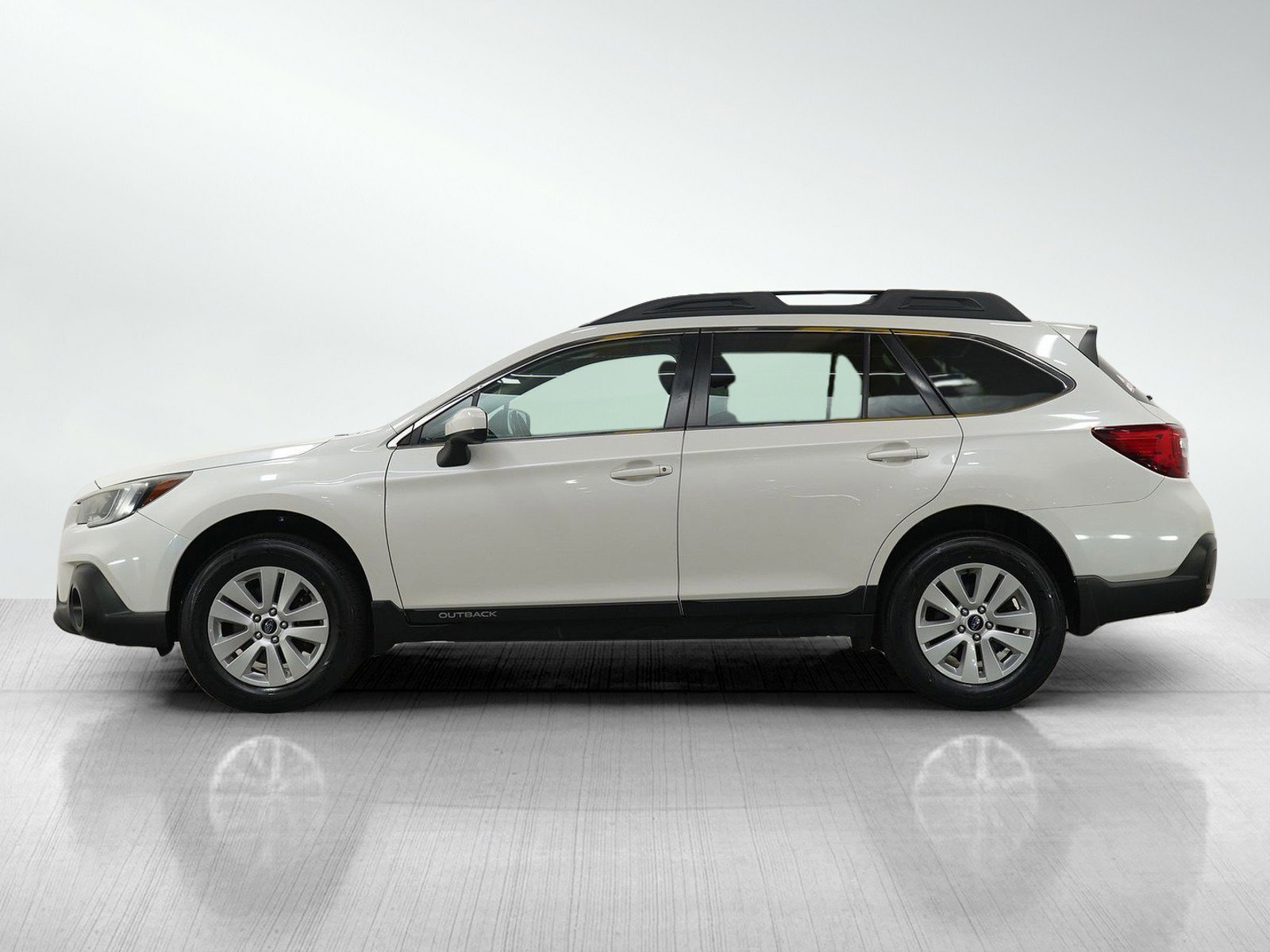 Used 2018 Subaru Outback Premium with VIN 4S4BSADC9J3353457 for sale in Burnsville, Minnesota