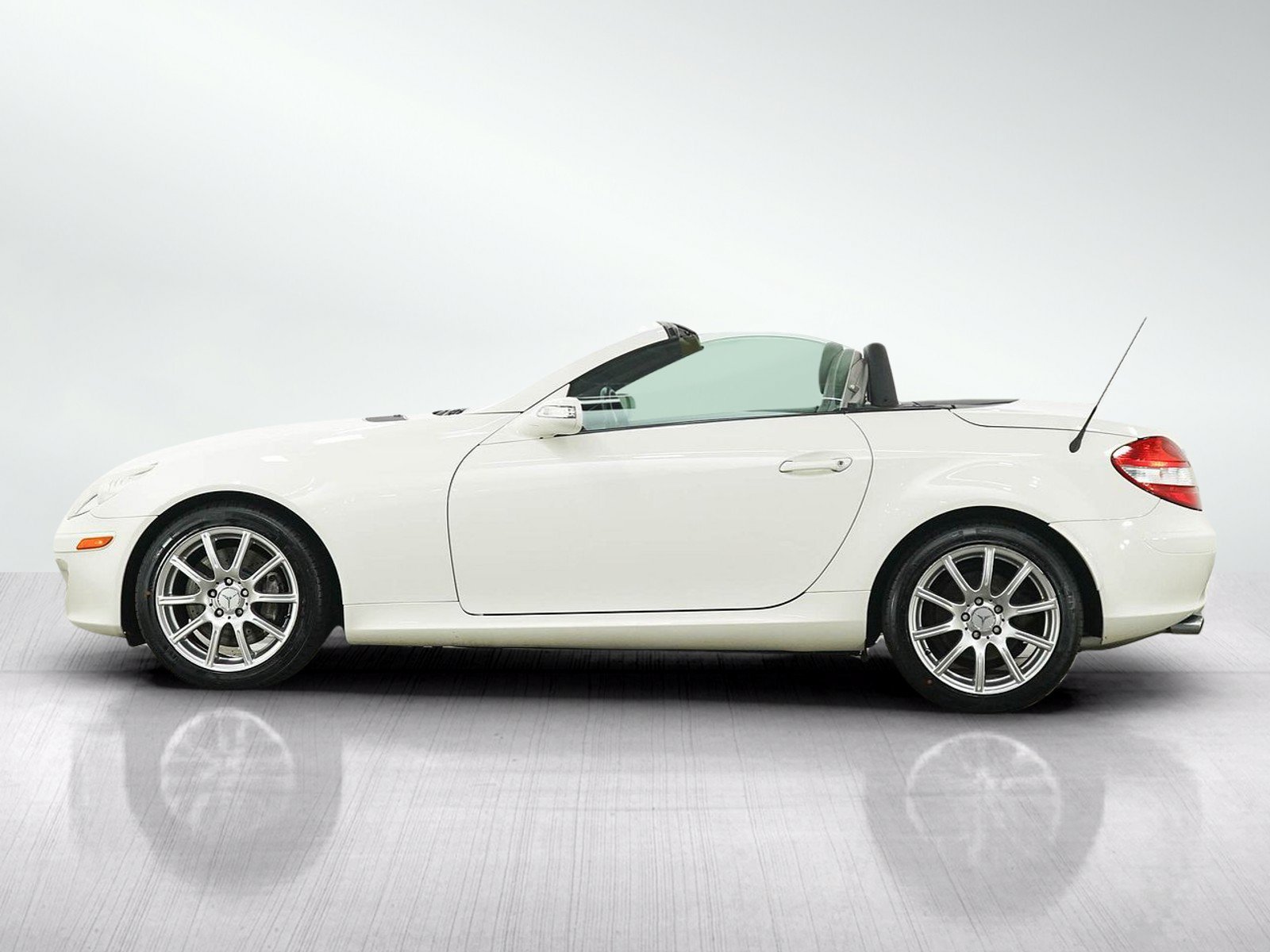 Used 2006 Mercedes-Benz SLK-Class SLK350 with VIN WDBWK56F66F110813 for sale in Burnsville, Minnesota