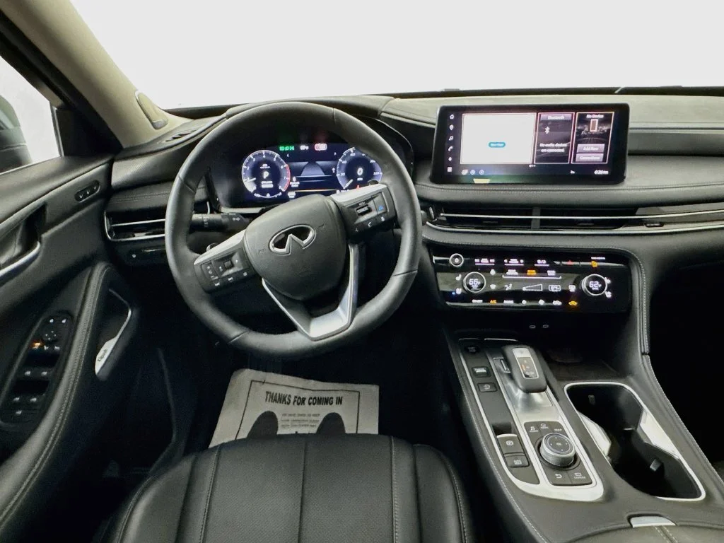 Certified Used 2027 White INFINITI LUXE image 31