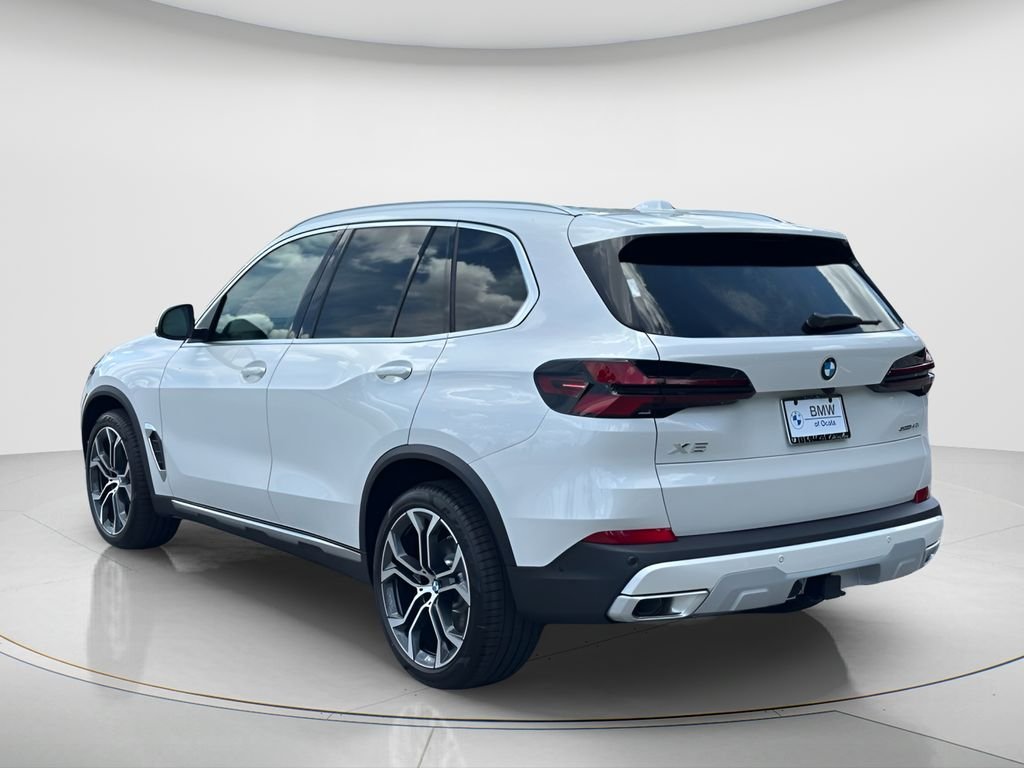 New 2026 Mineral White Metallic BMW sDrive40i image 7