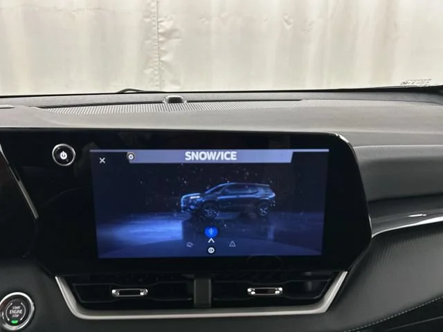 New 2026 Mosaic Black Metallic Chevrolet LT image 19