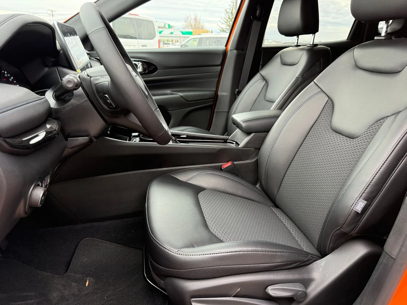 New 2026 Joose Exterior Paint Jeep Latitude image 12