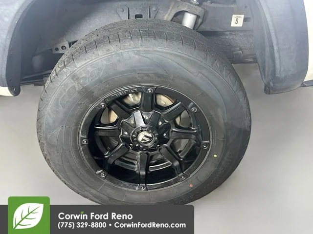 Used 2018 Super White Toyota TRD Off-Road image 31
