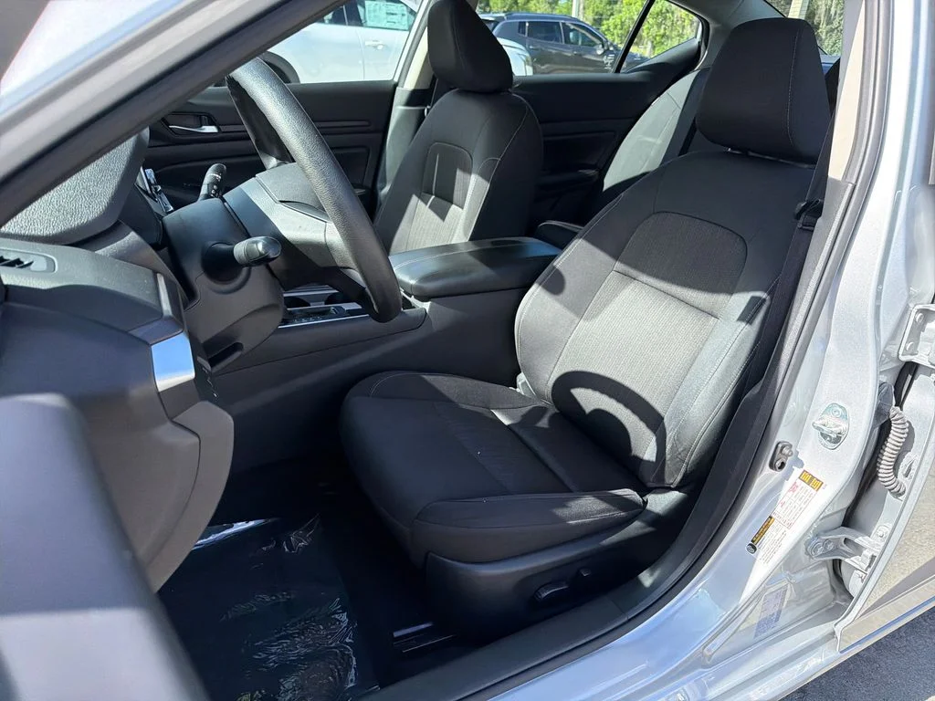 2024 Nissan Altima SV - Photo 29