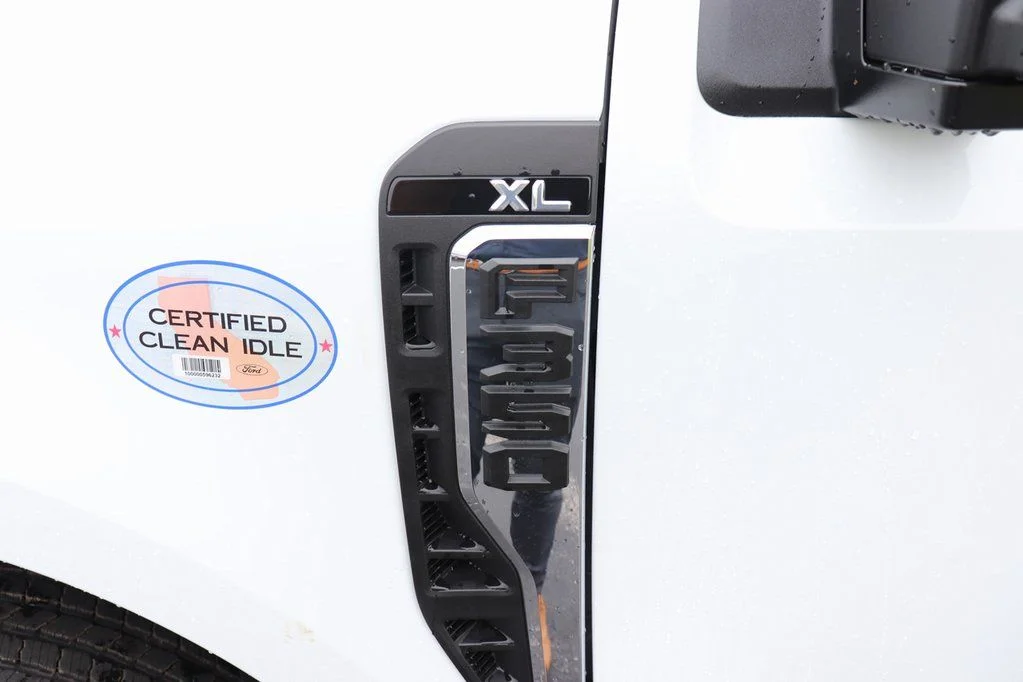 2026 Ford F-350 Super Duty Chassis Cab XL - Photo 9