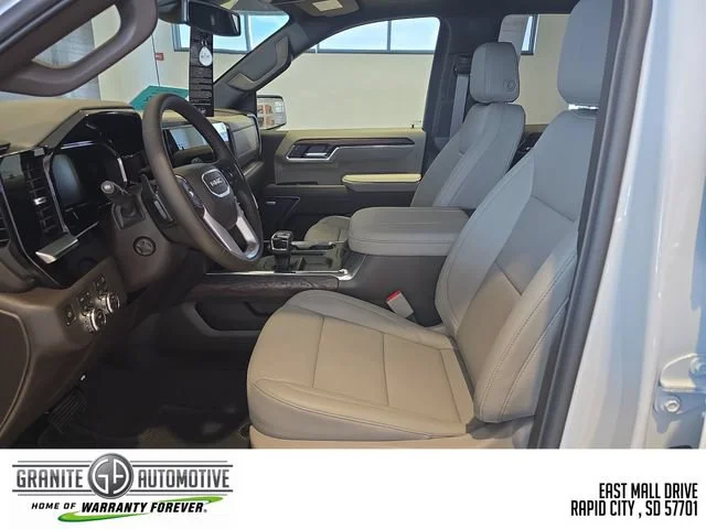 2026 GMC Sierra 1500 SLT - Photo 9