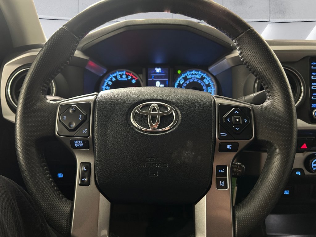 Used 2020  Toyota SR5 image 9