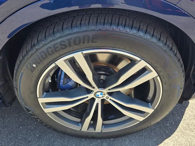Used 2024 Tanzanite Blue II Metallic BMW xDrive40i image 8