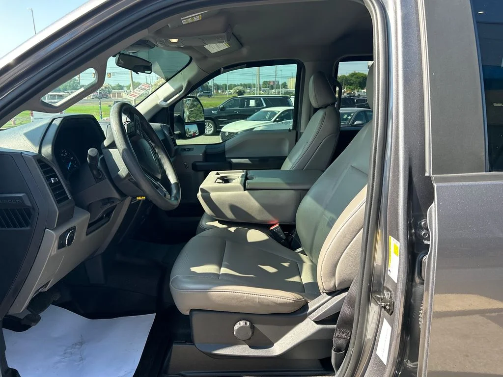 Used 2022 Gray Ford XL image 9
