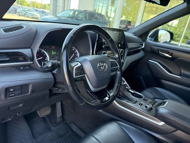 2022 Toyota Highlander XSE - Photo 29