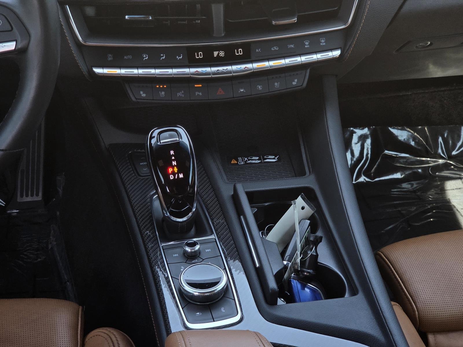 Used 2023 Argent Silver Metallic Cadillac Sport image 15