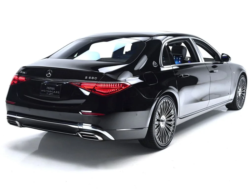 Used 2024 Obsidian Black Mercedes-Benz Maybach S 680 image 4