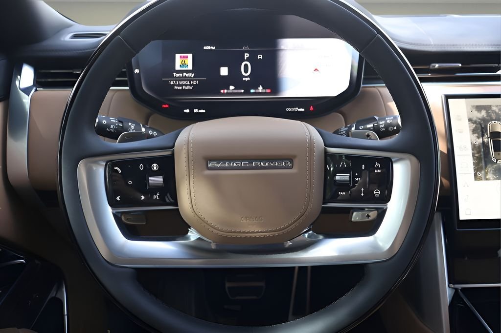 New 2026 Icy White Satin Land Rover SE image 18