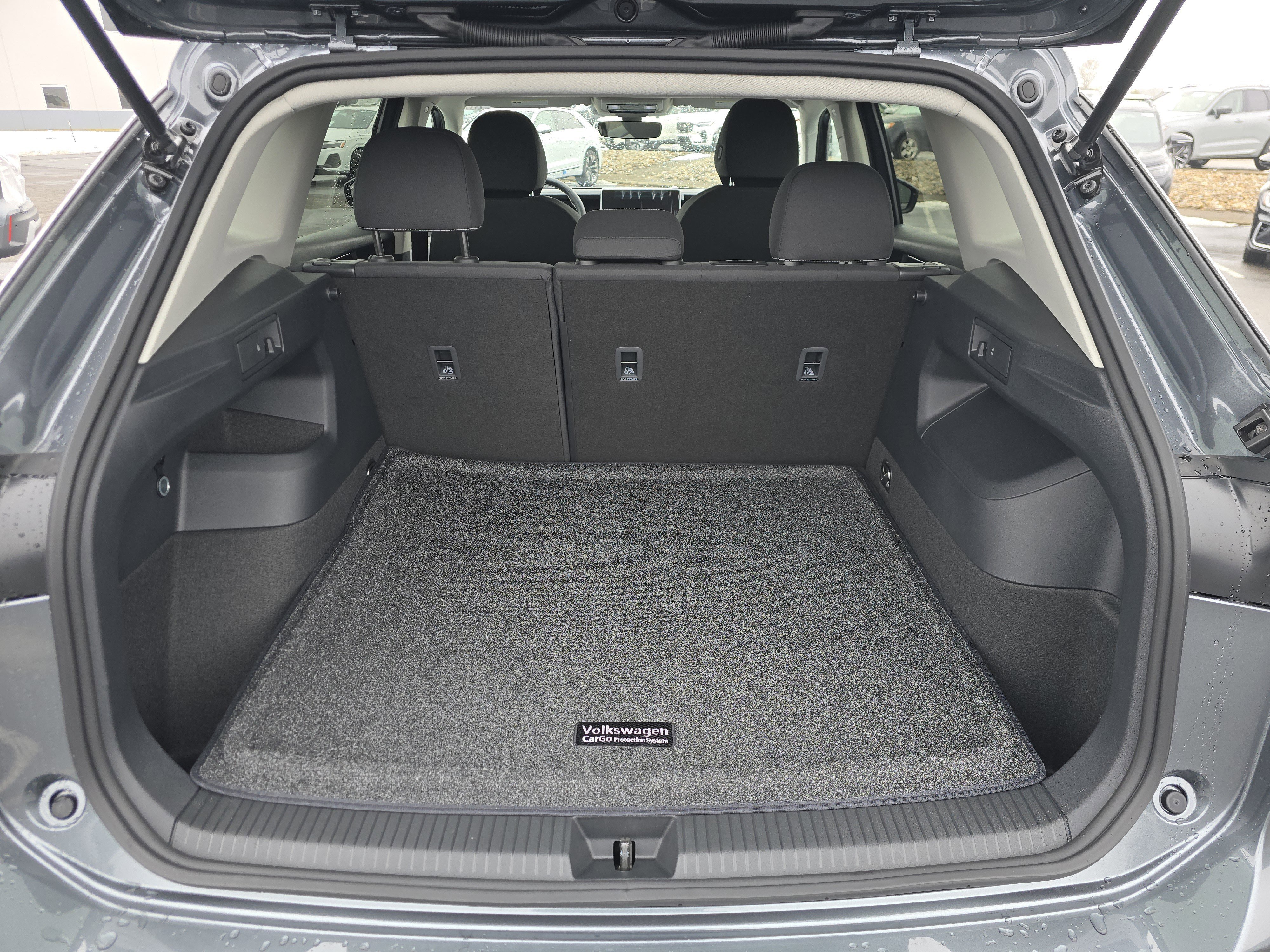 New 2026 Platinum Gray Metallic Volkswagen S image 15