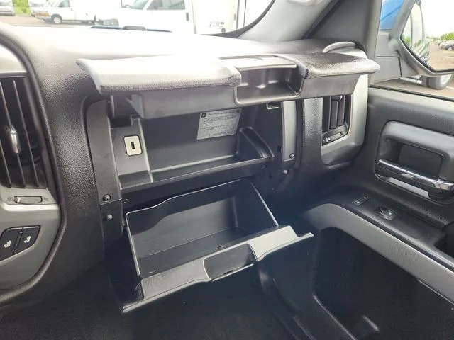 Used 2018 Blue Chevrolet LT image 48