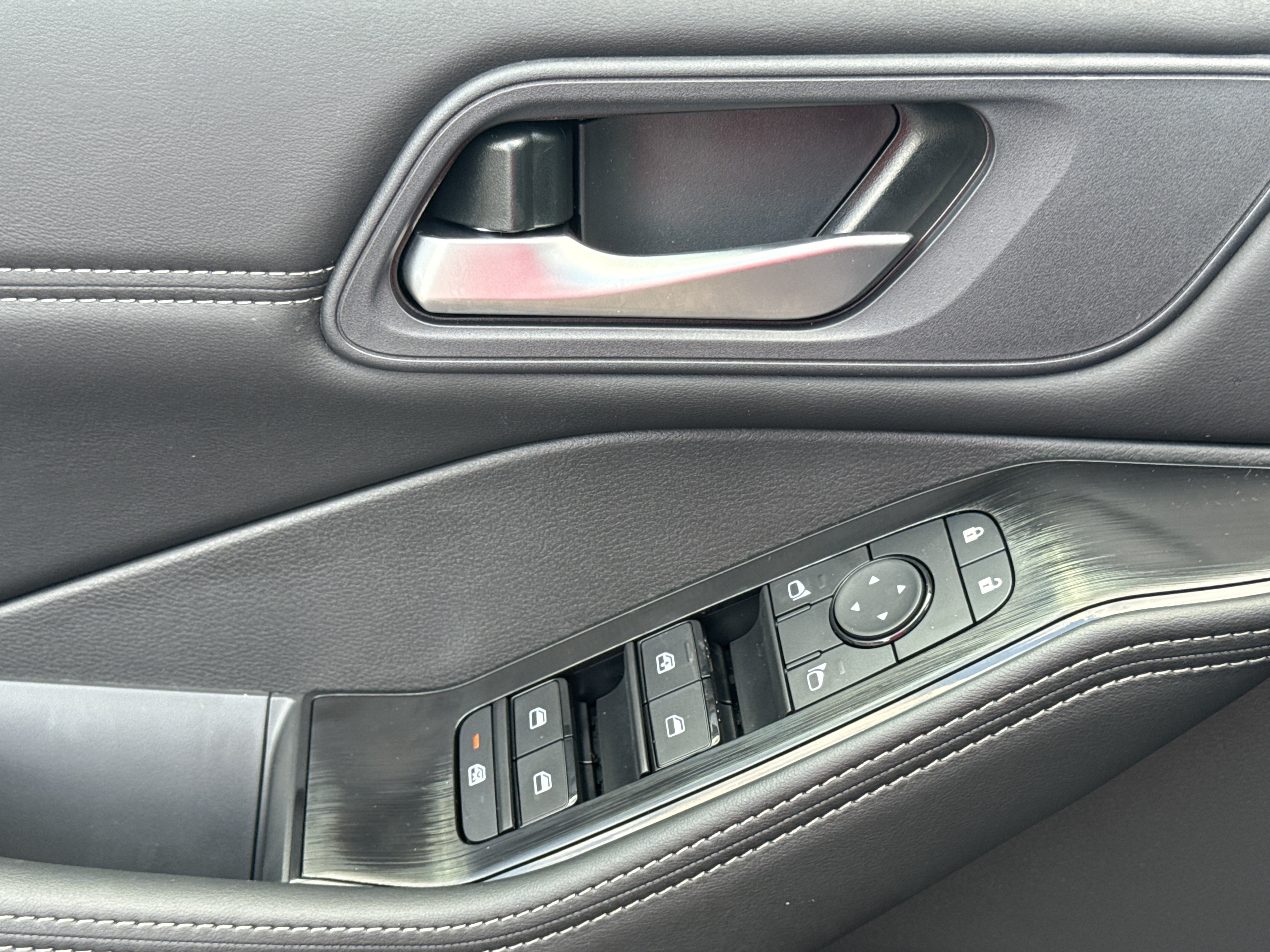 New 2026 Boulder Gray Pearl Nissan Dark Armor™ image 17