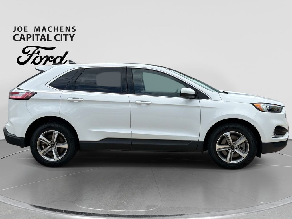 Used 2023 White Ford SEL image 3
