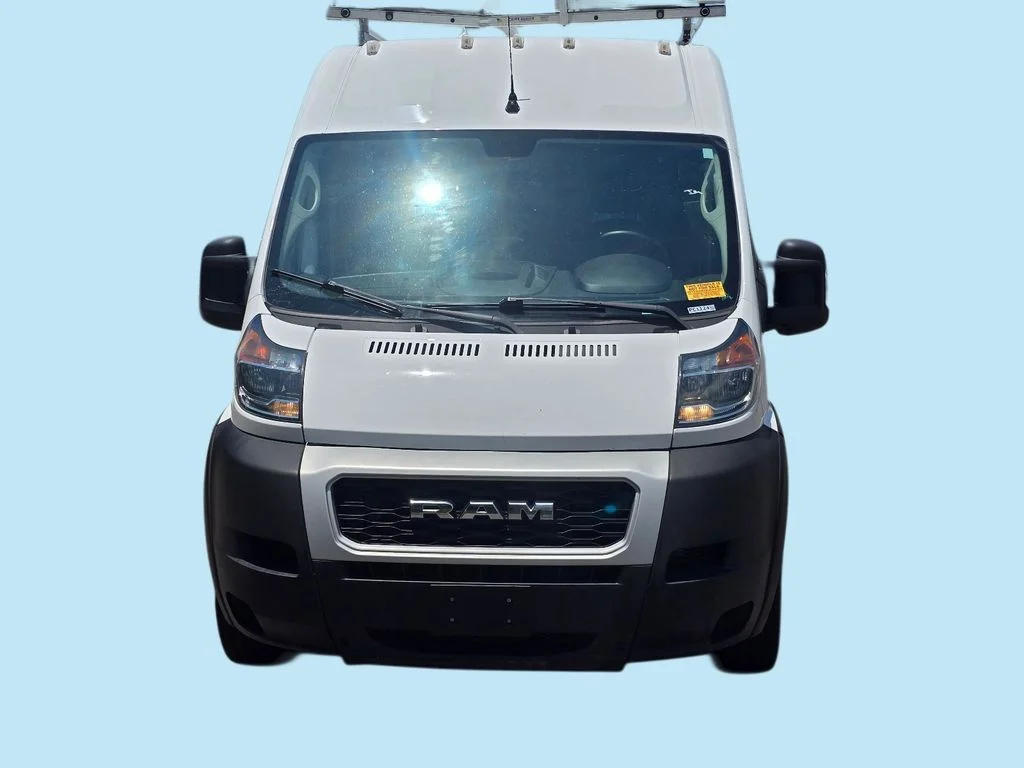 Used 2021 White Ram Base image 2